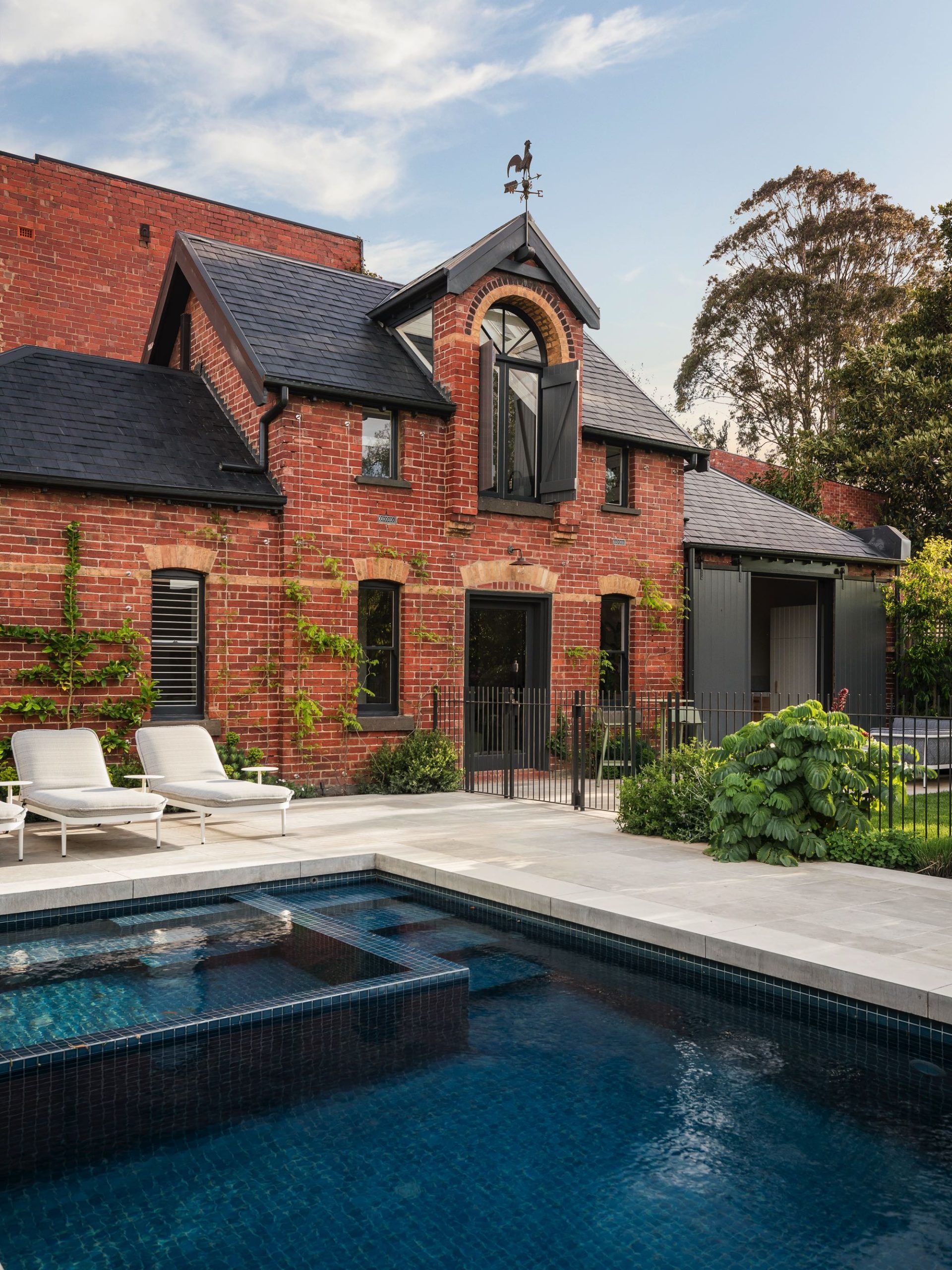 LP1087_878HighSt_142