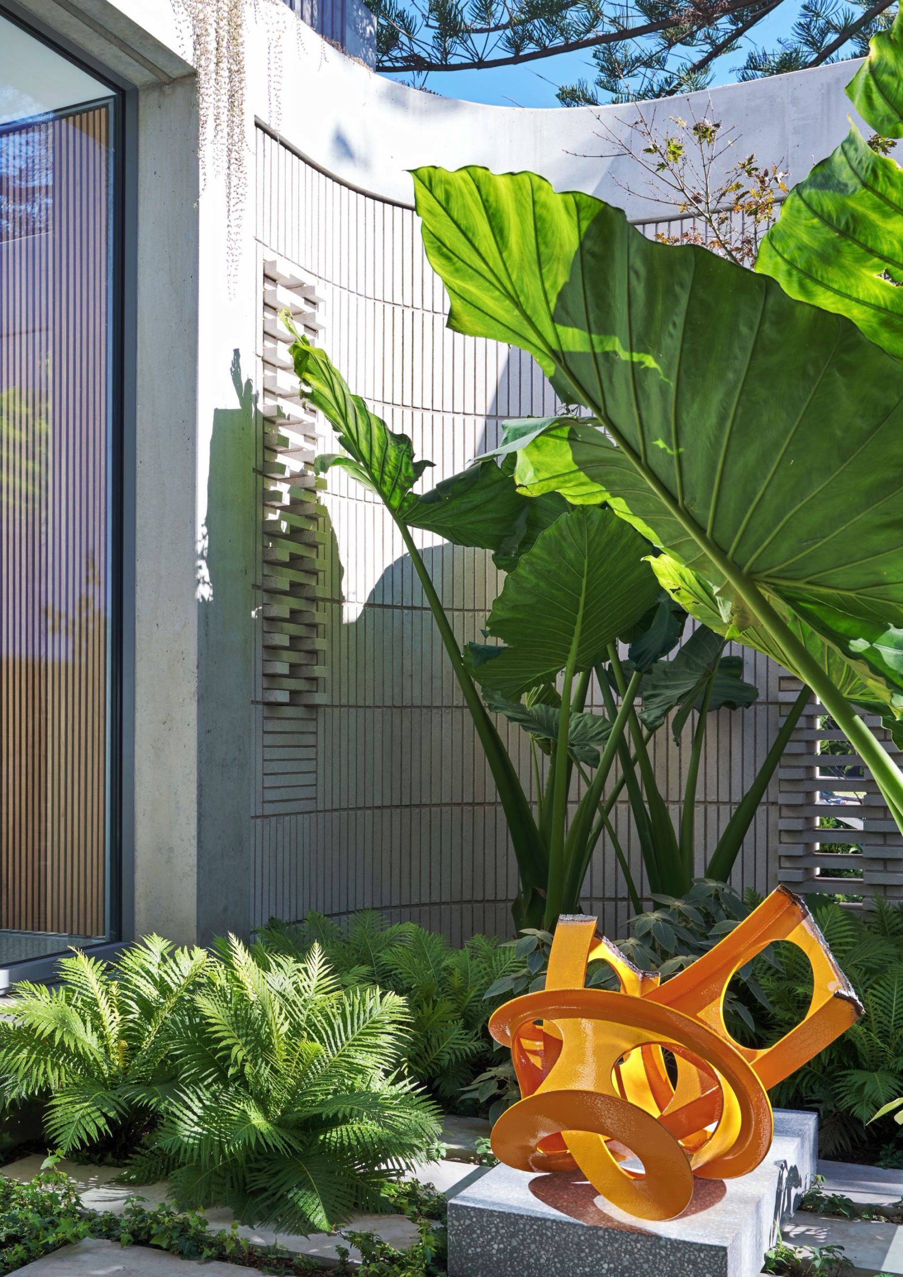 TP Latimer Rd 00561 V2 HR